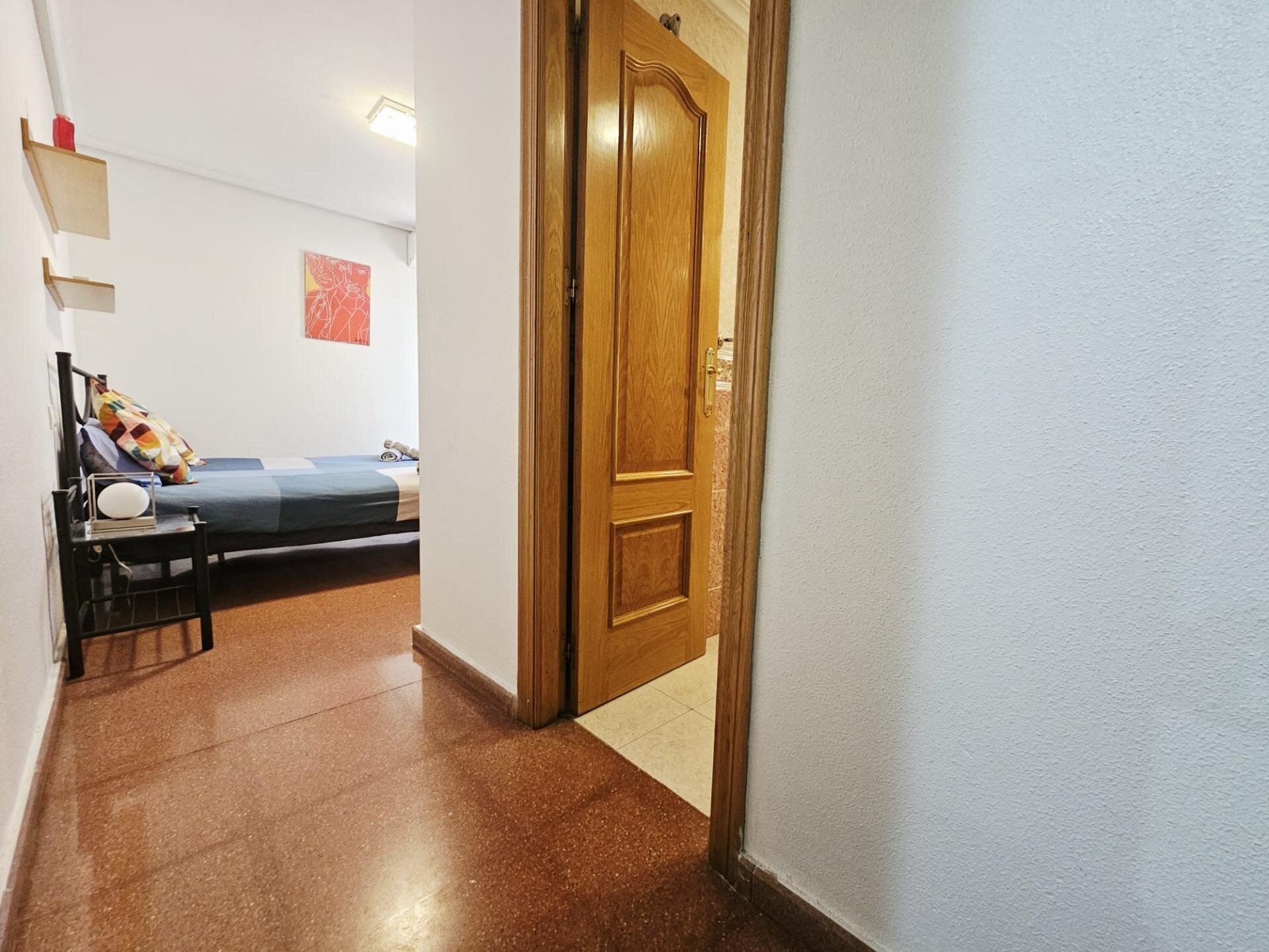 3-Bedroom Apartment in Playa del Cura, Torrevieja - Image 2