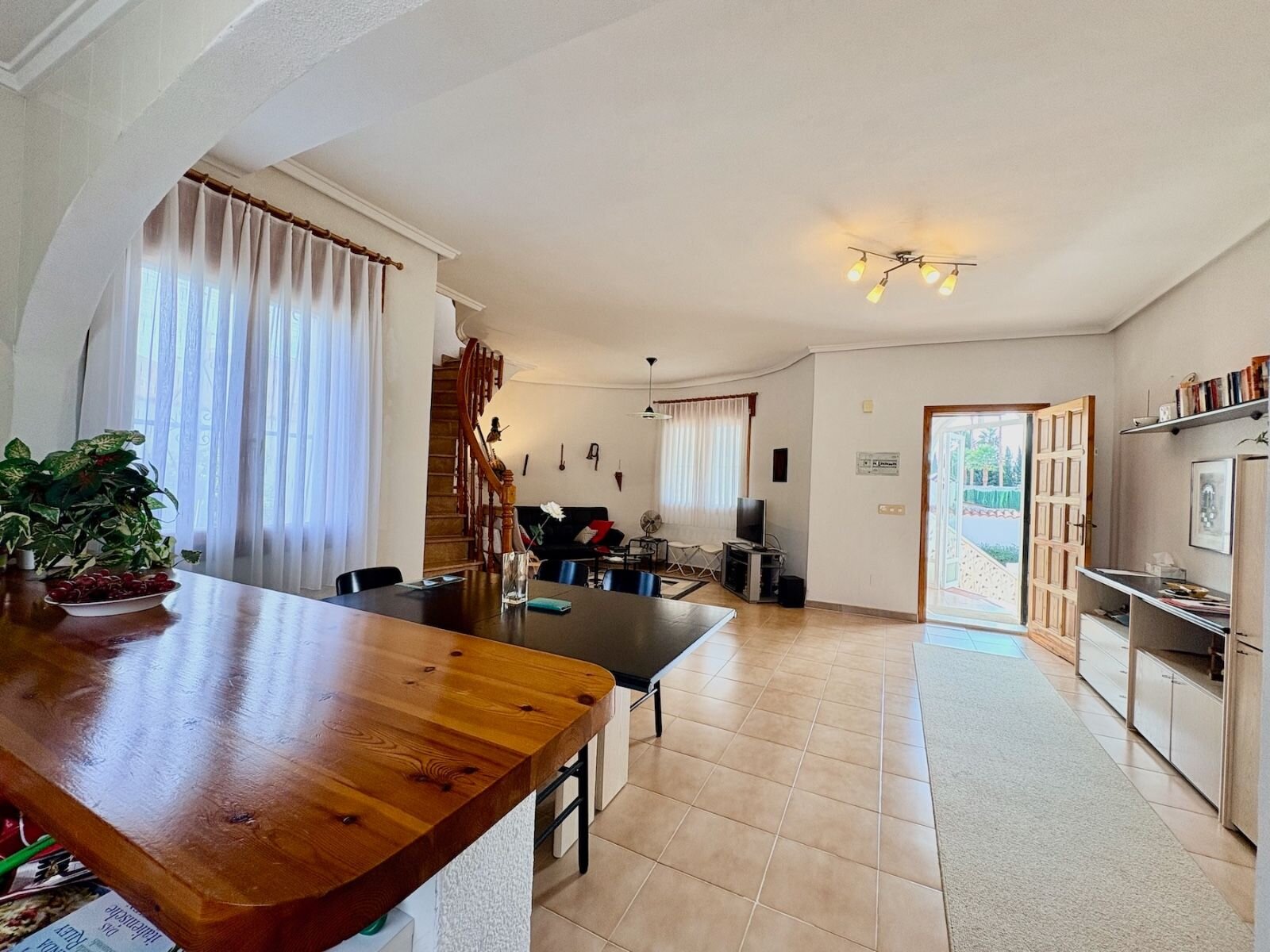 3-Bedroom Villa in Pueblo 5, Formentera del Segura - Image 6