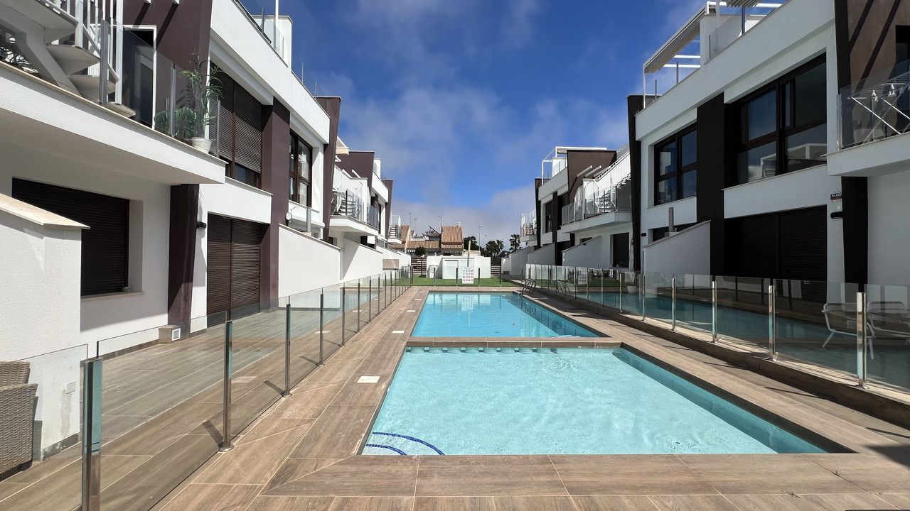 2-Bedroom Apartment in San Pedro del Pinatar - Image 16