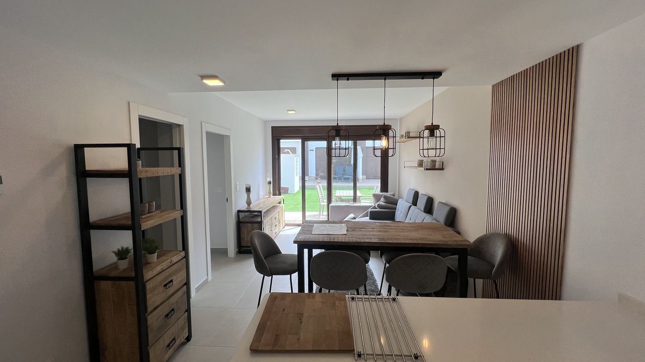 2-Bedroom Apartment in San Pedro del Pinatar - Image 5