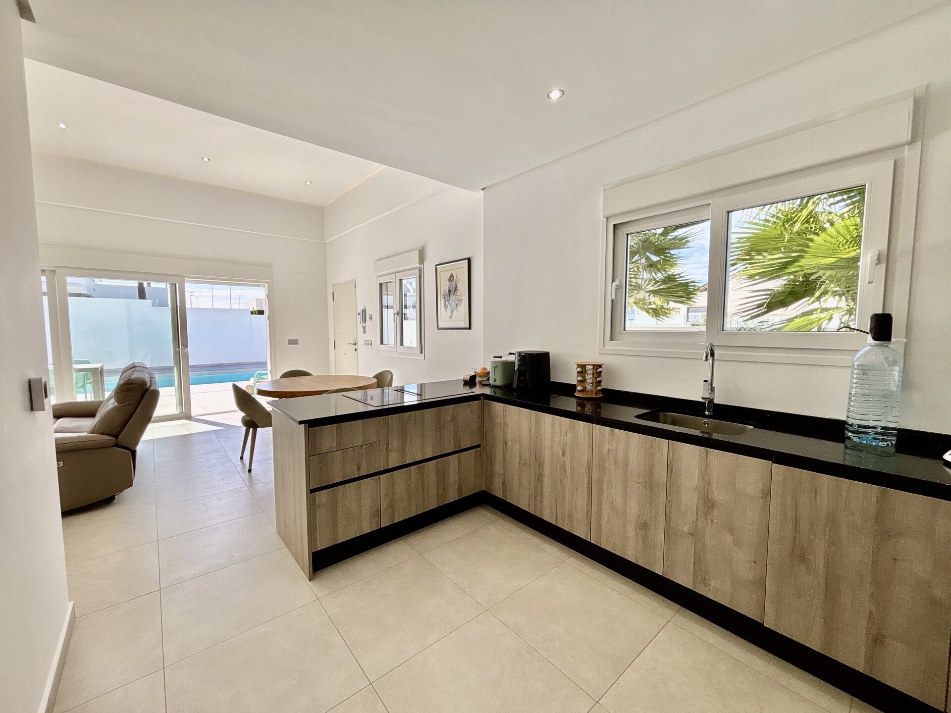 3-Bedroom Detached House in Benijófar - Image 10