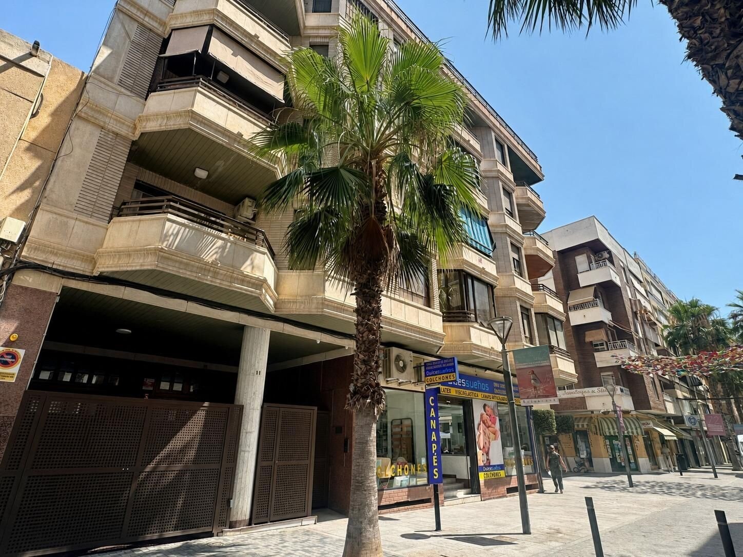 4-Bedroom Apartment in Torrevieja - Image 1