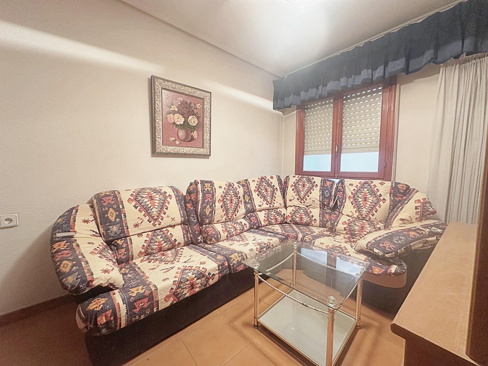 4-Bedroom Apartment in Torrevieja - Image 10