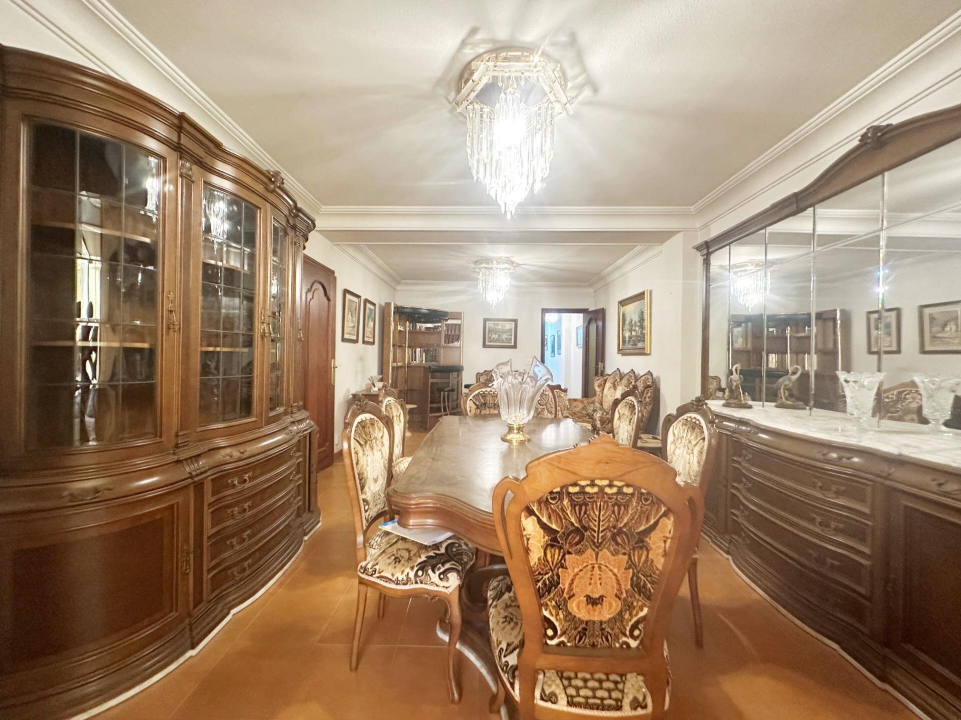 4-Bedroom Apartment in Torrevieja - Image 4