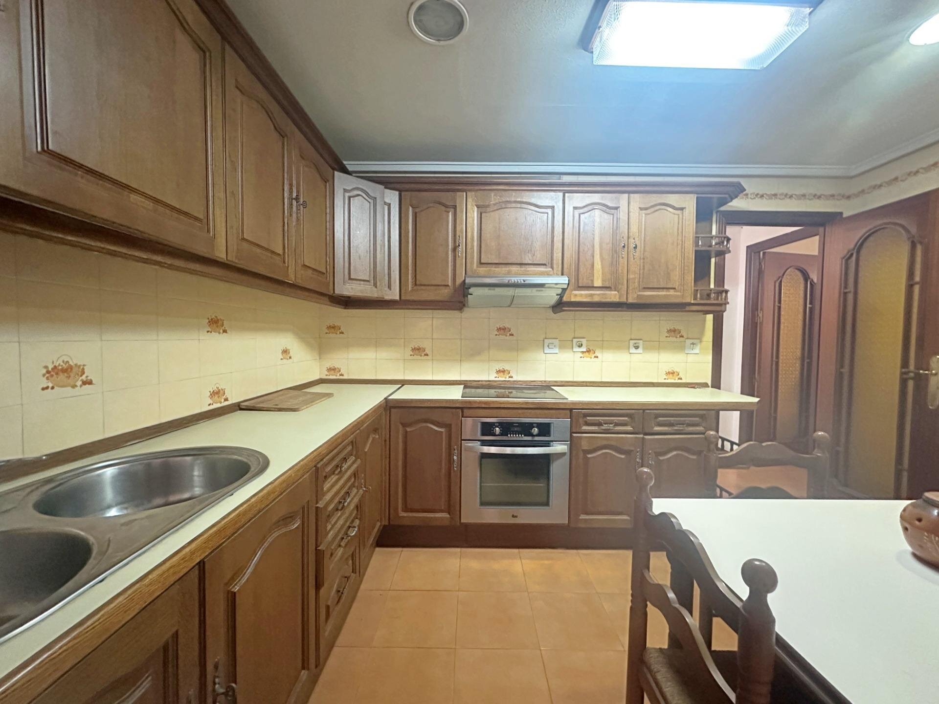 4-Bedroom Apartment in Torrevieja - Image 6