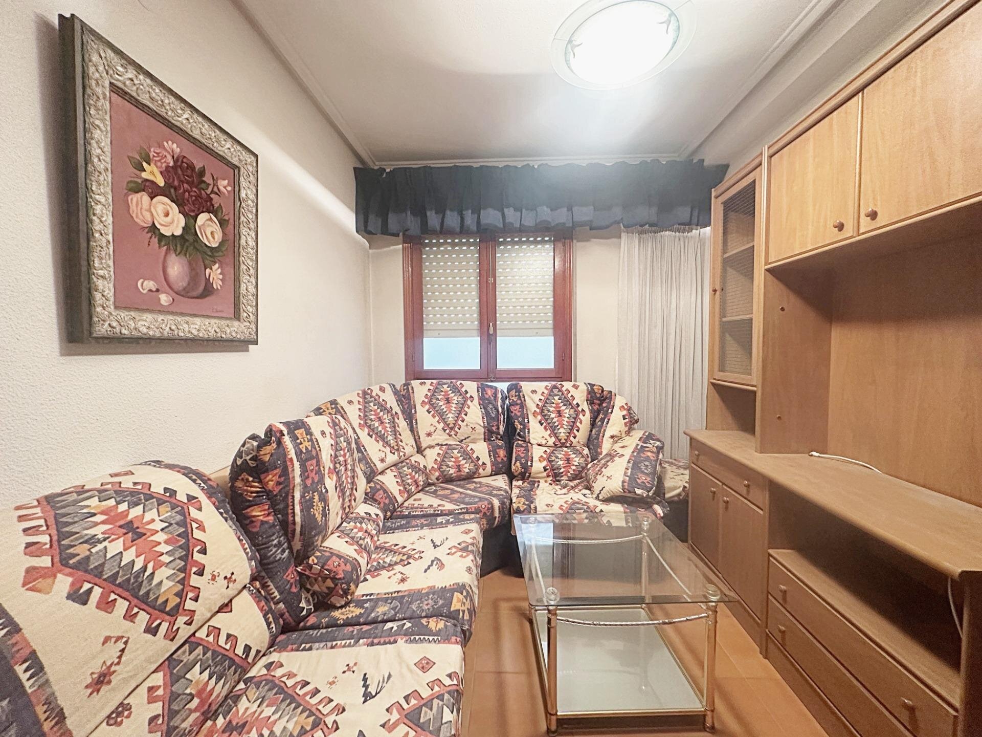4-Bedroom Apartment in Torrevieja - Image 9