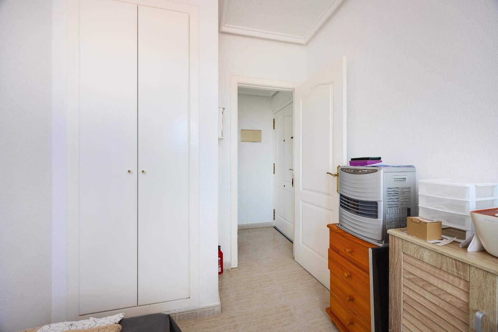 2-Bedroom Apartment in Parque las Naciones, Torrevieja - Image 33