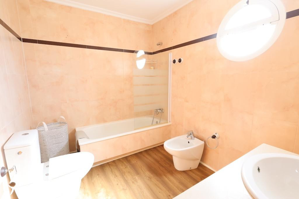 2-Bedroom Penthouse Apartment in Mil Palmeras, Pilar de l... - Image 15