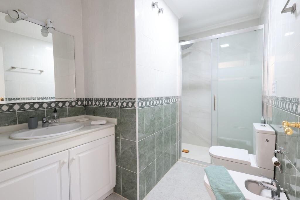 2-Bedroom Apartment in Las Filipinas, Orihuela Costa - Image 10