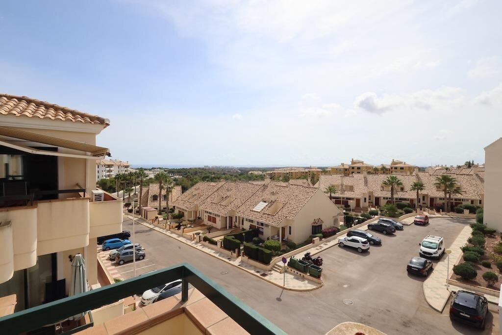2-Bedroom Apartment in Las Filipinas, Orihuela Costa - Image 13