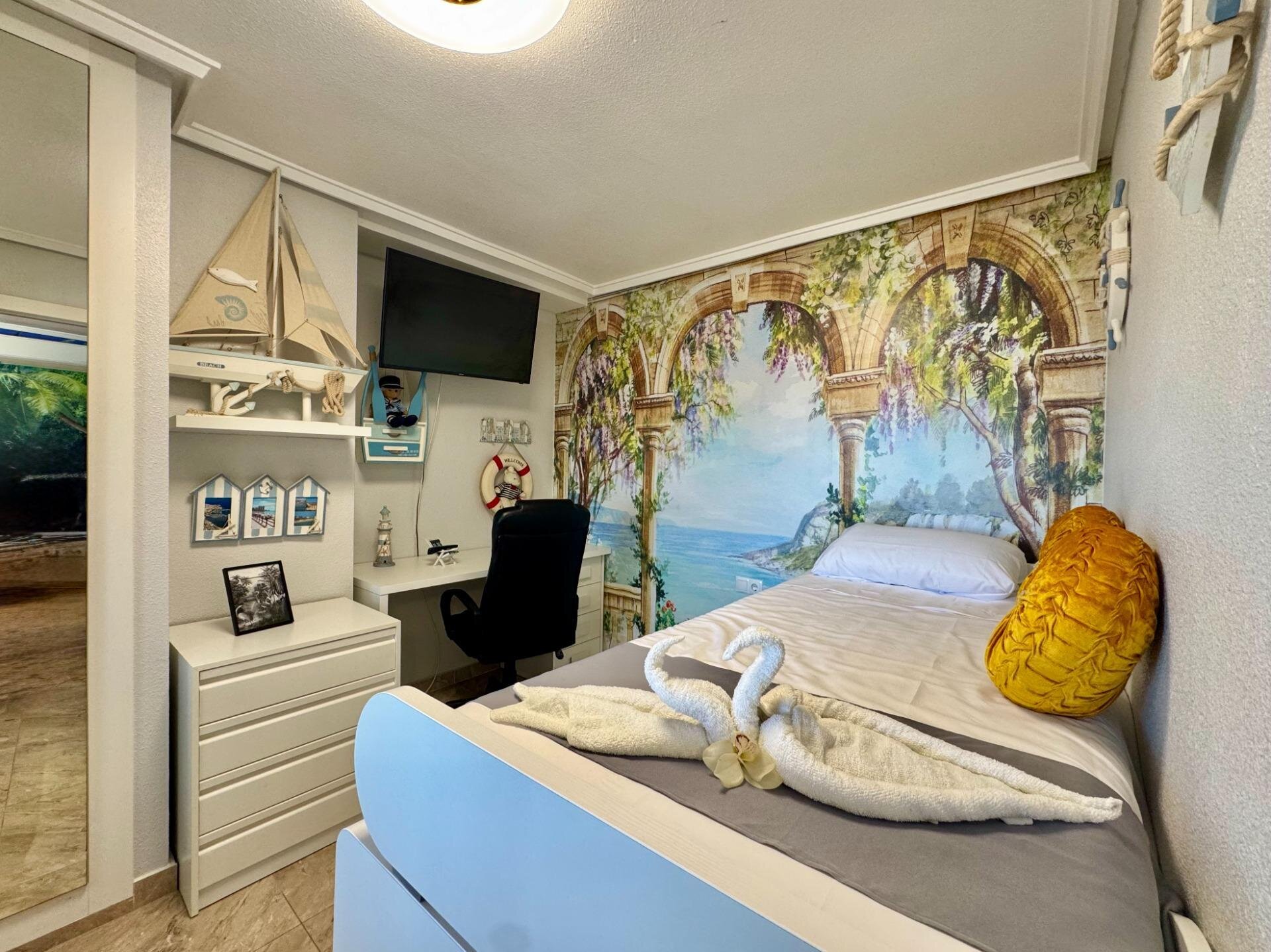 2-Bedroom Apartment in Torre la Mata, Torrevieja - Image 11