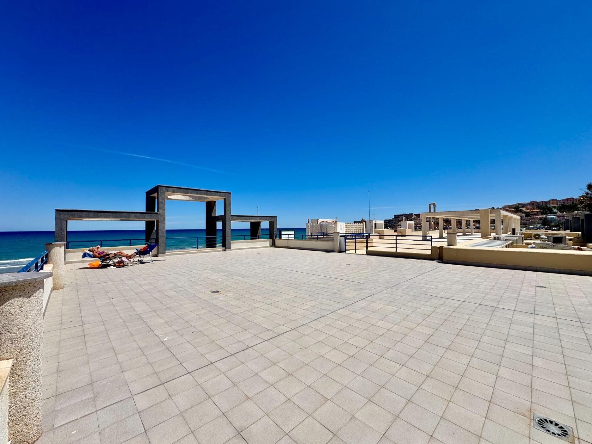 2-Bedroom Apartment in Torre la Mata, Torrevieja - Image 2