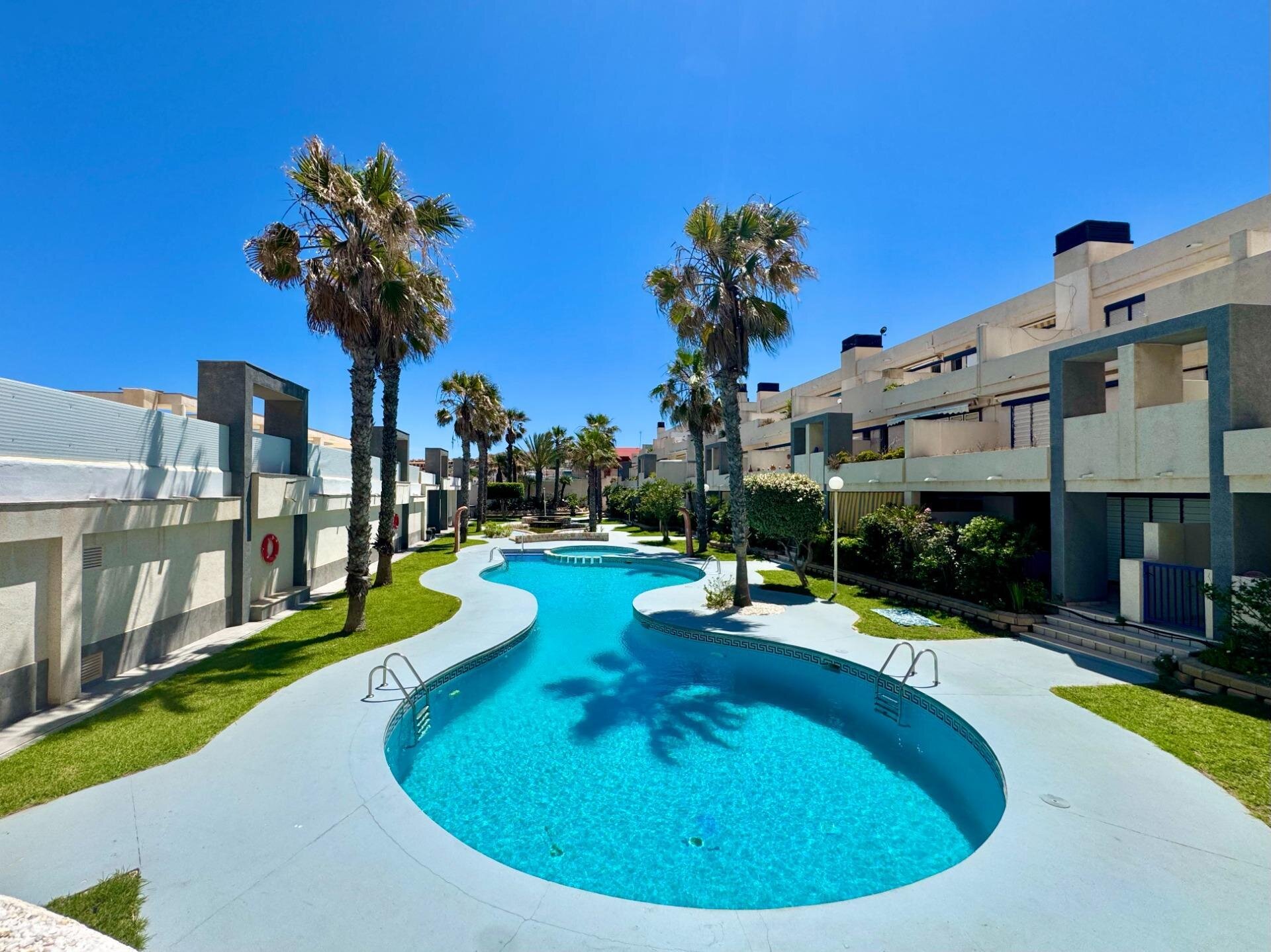 2-Bedroom Apartment in Torre la Mata, Torrevieja - Image 24