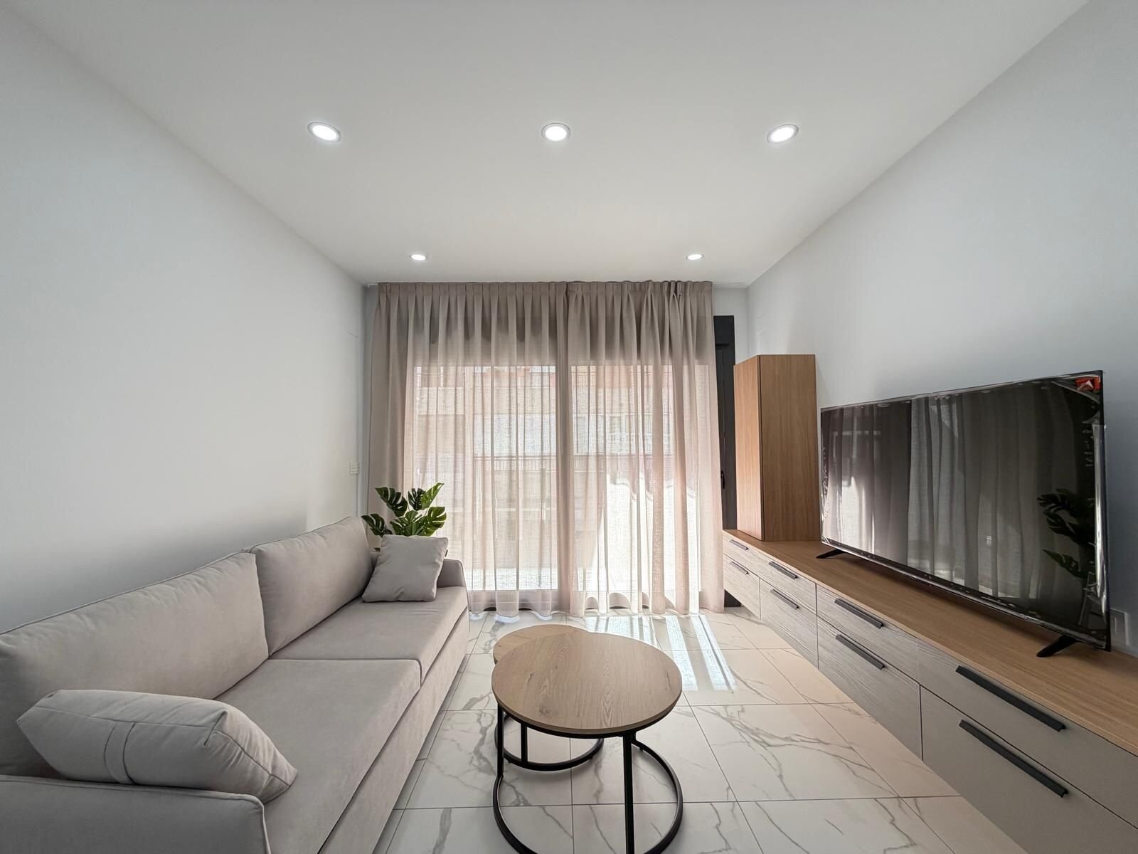 2-Bedroom Apartment in Estacion de Autobuses, Torrevieja - Image 39