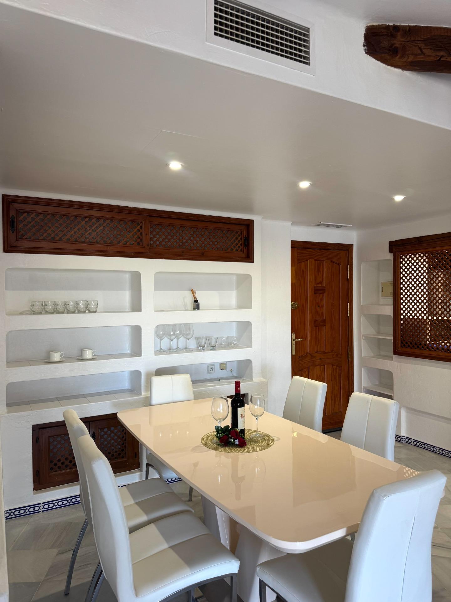 3-Bedroom Penthouse in Los Frutales, Torrevieja - Image 19