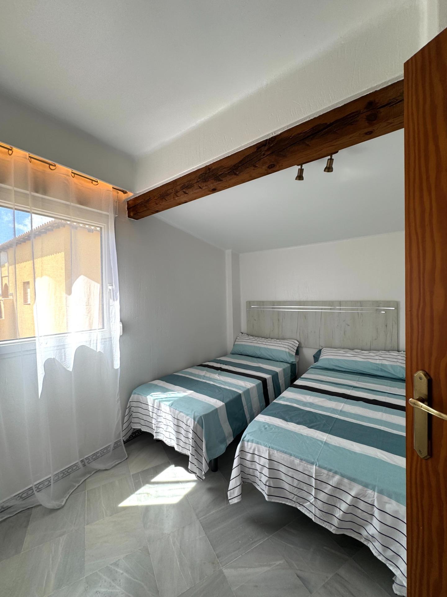 3-Bedroom Penthouse in Los Frutales, Torrevieja - Image 30