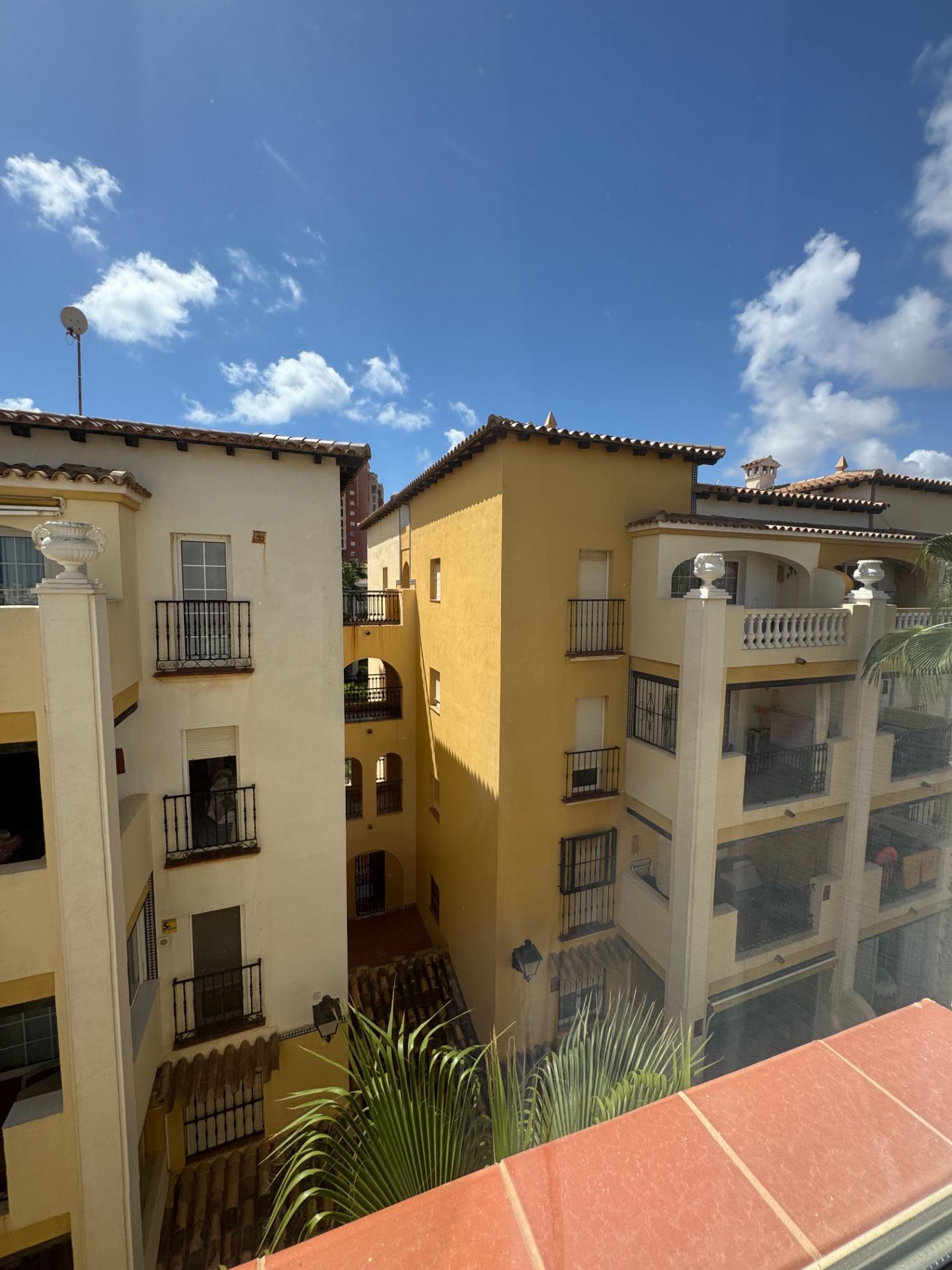 3-Bedroom Penthouse in Los Frutales, Torrevieja - Image 32