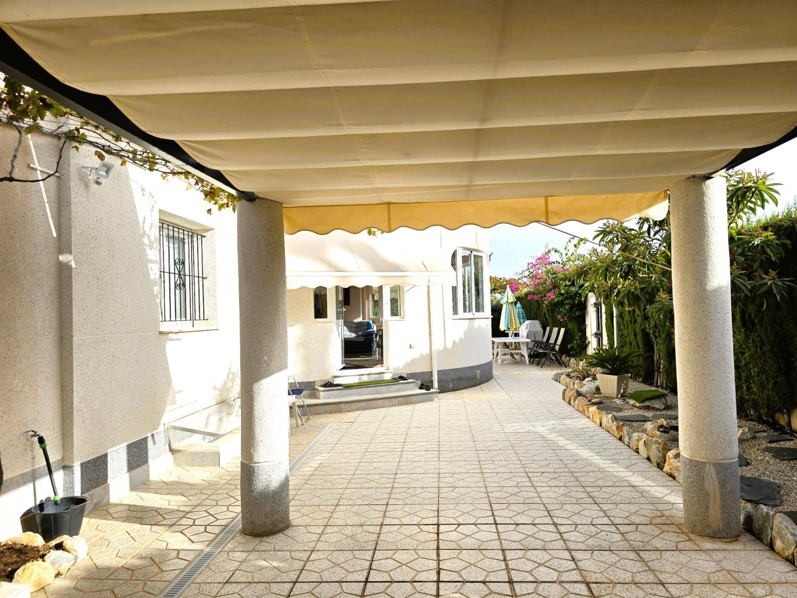 3-Bedroom Villa in Playa Flamenca, Orihuela Costa - Image 26