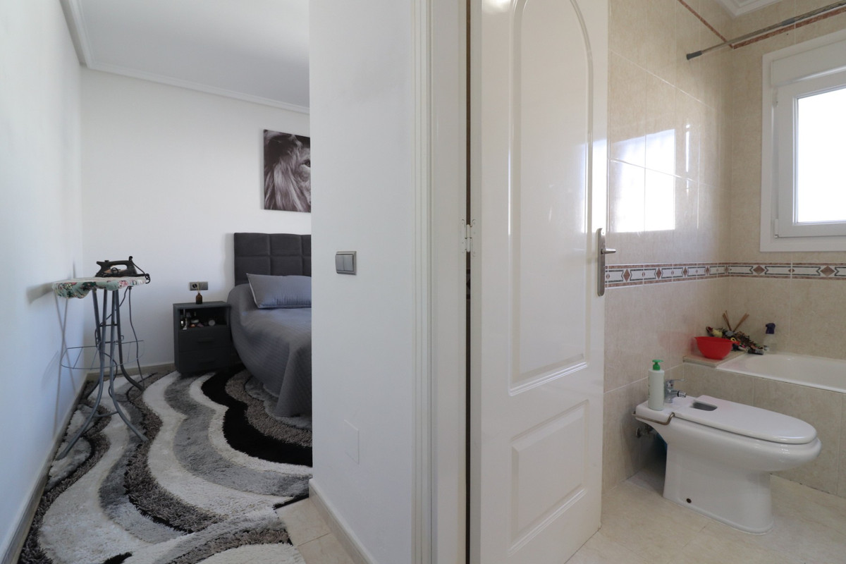 3-Bedroom Detached House in Benijofar | Sunny Casas - Co... - Image 14