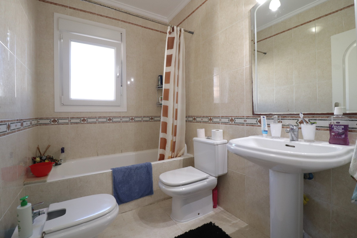 3-Bedroom Detached House in Benijofar | Sunny Casas - Co... - Image 15