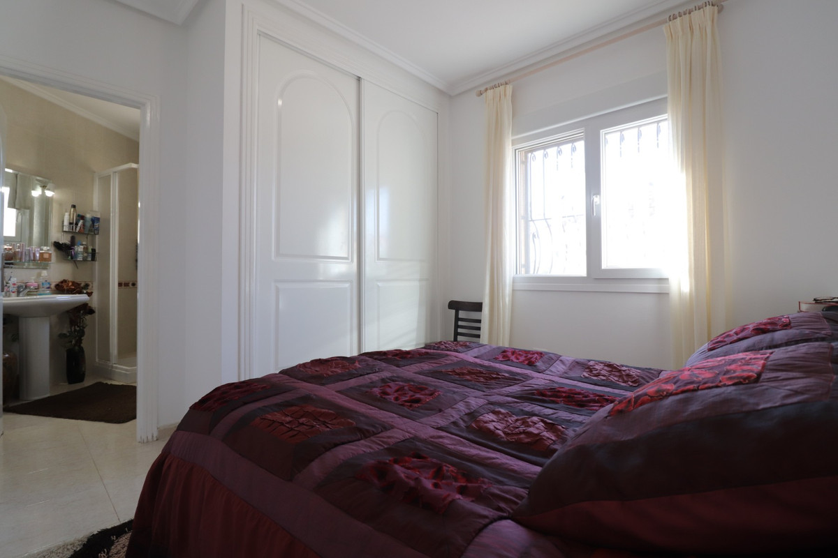 3-Bedroom Detached House in Benijofar | Sunny Casas - Co... - Image 17