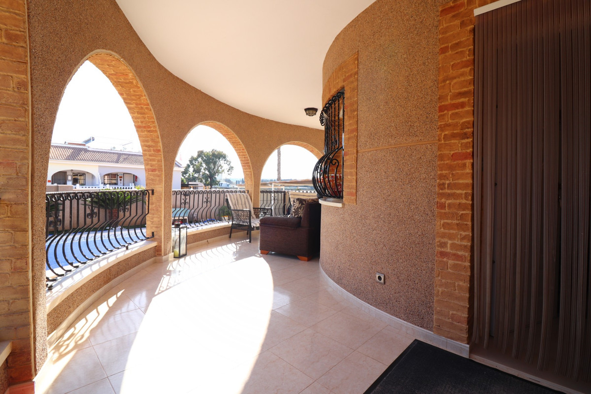 3-Bedroom Detached House in Benijofar | Sunny Casas - Co... - Image 20