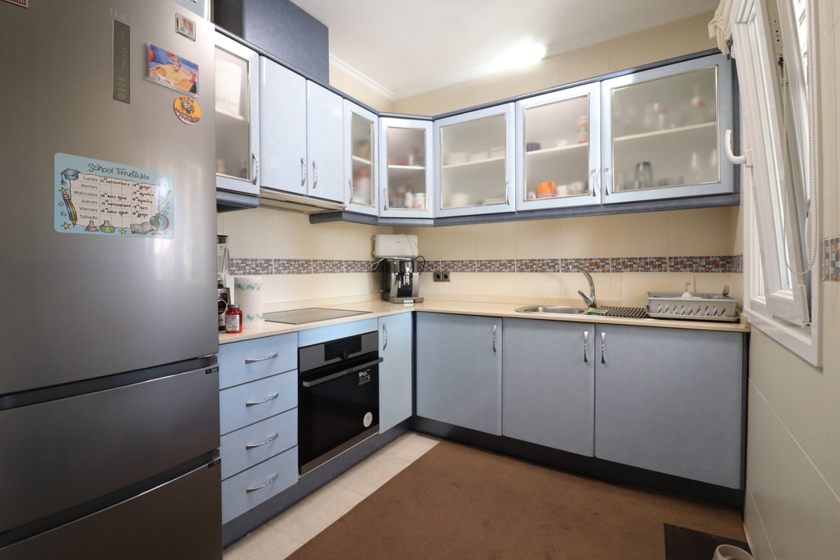 3-Bedroom Detached House in Benijofar | Sunny Casas - Co... - Image 4