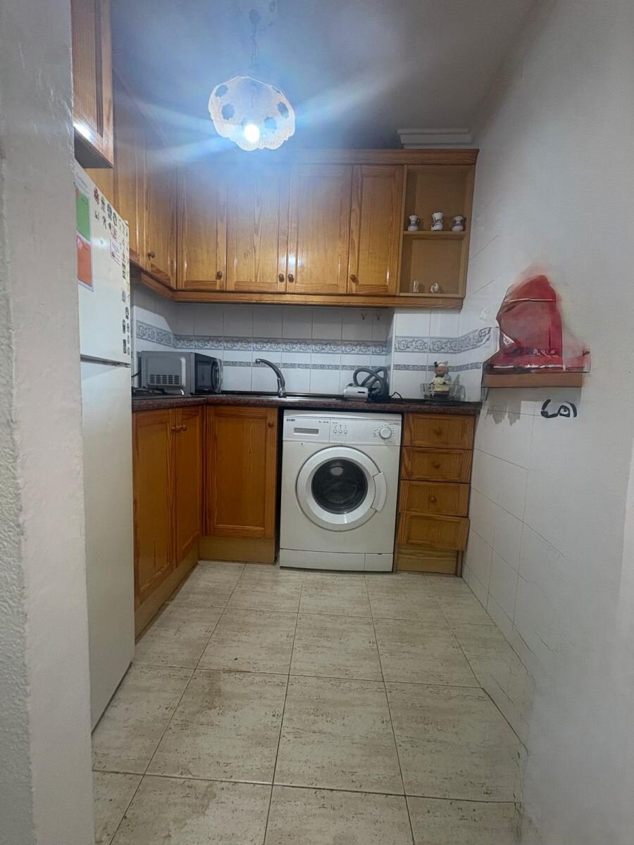 2-Bedroom Apartment in Paseo Maritimo, Torrevieja - Image 15
