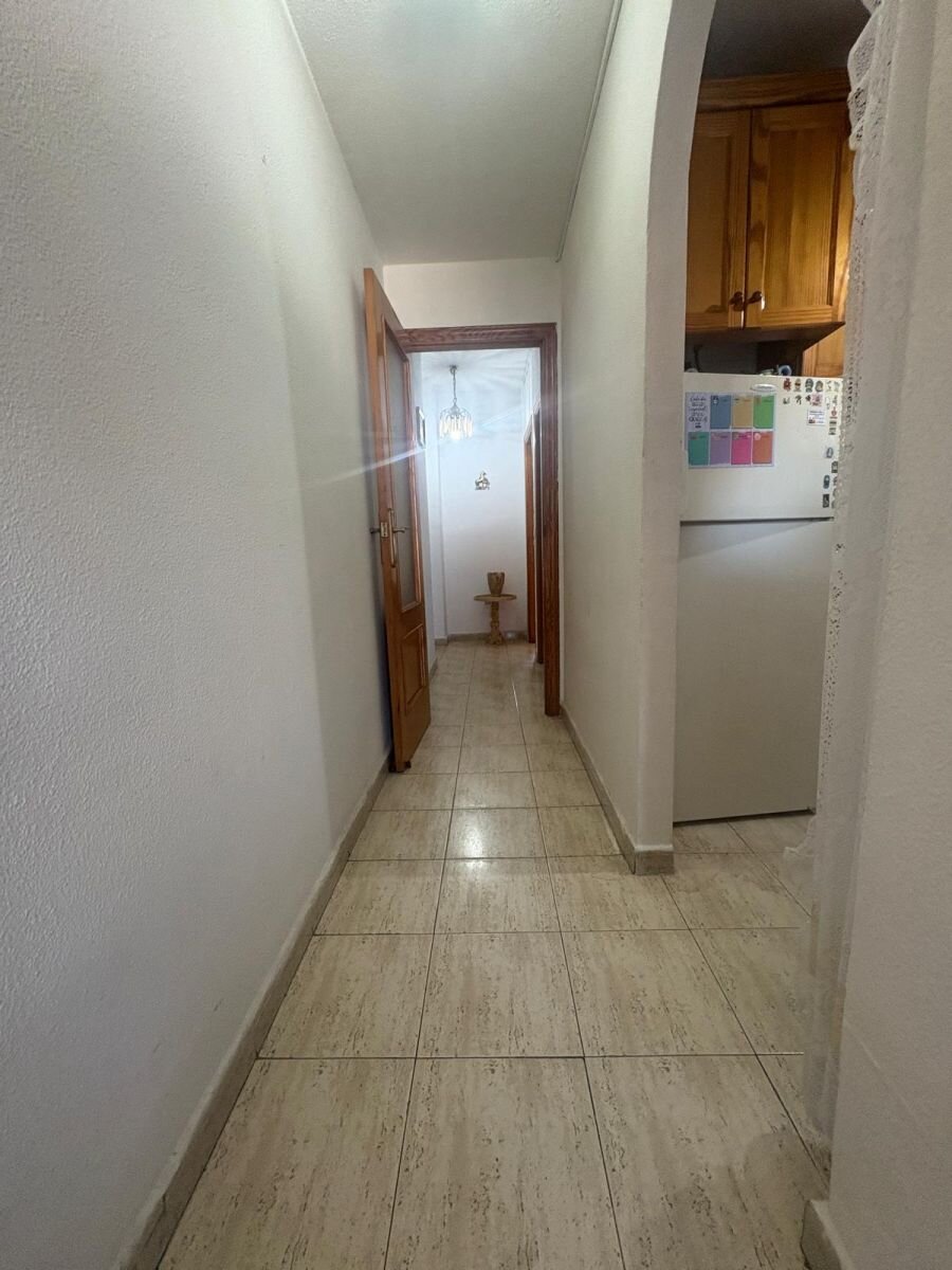 2-Bedroom Apartment in Paseo Maritimo, Torrevieja - Image 17