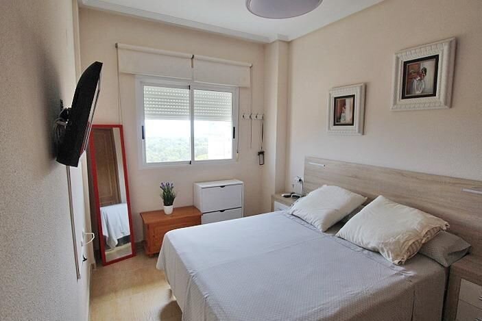 3-Bedroom Apartment in Avenida del Puerto, Guardamar del Segura - Image 16