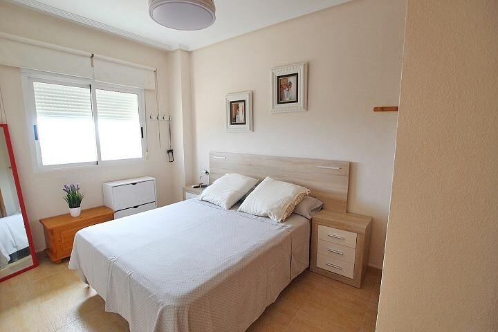 3-Bedroom Apartment in Avenida del Puerto, Guardamar del Segura - Image 20