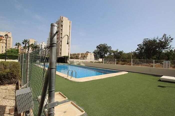 3-Bedroom Apartment in Avenida del Puerto, Guardamar del Segura - Image 31