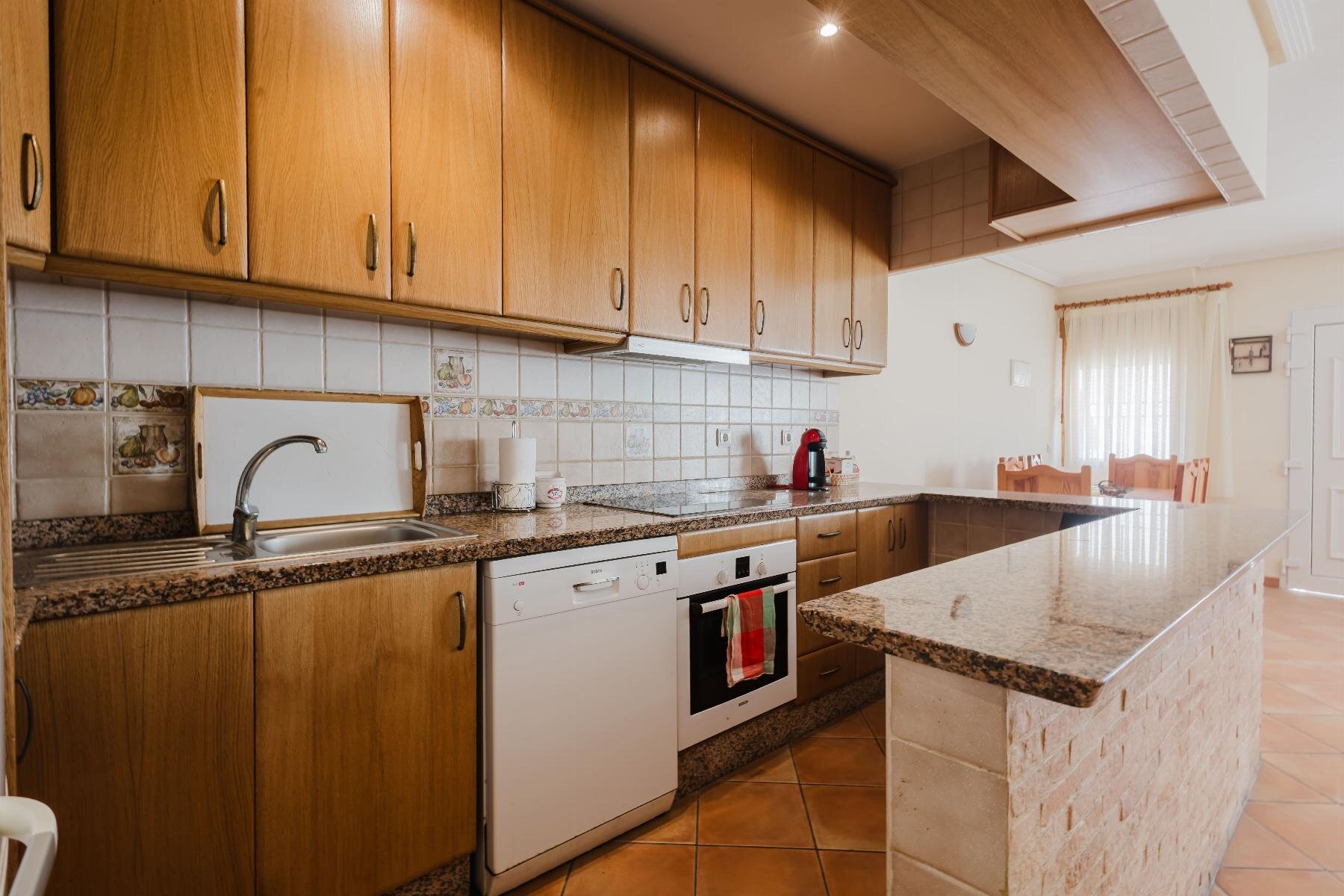 3-Bedroom Bungalow in Los Europeos, Torrevieja - Image 14