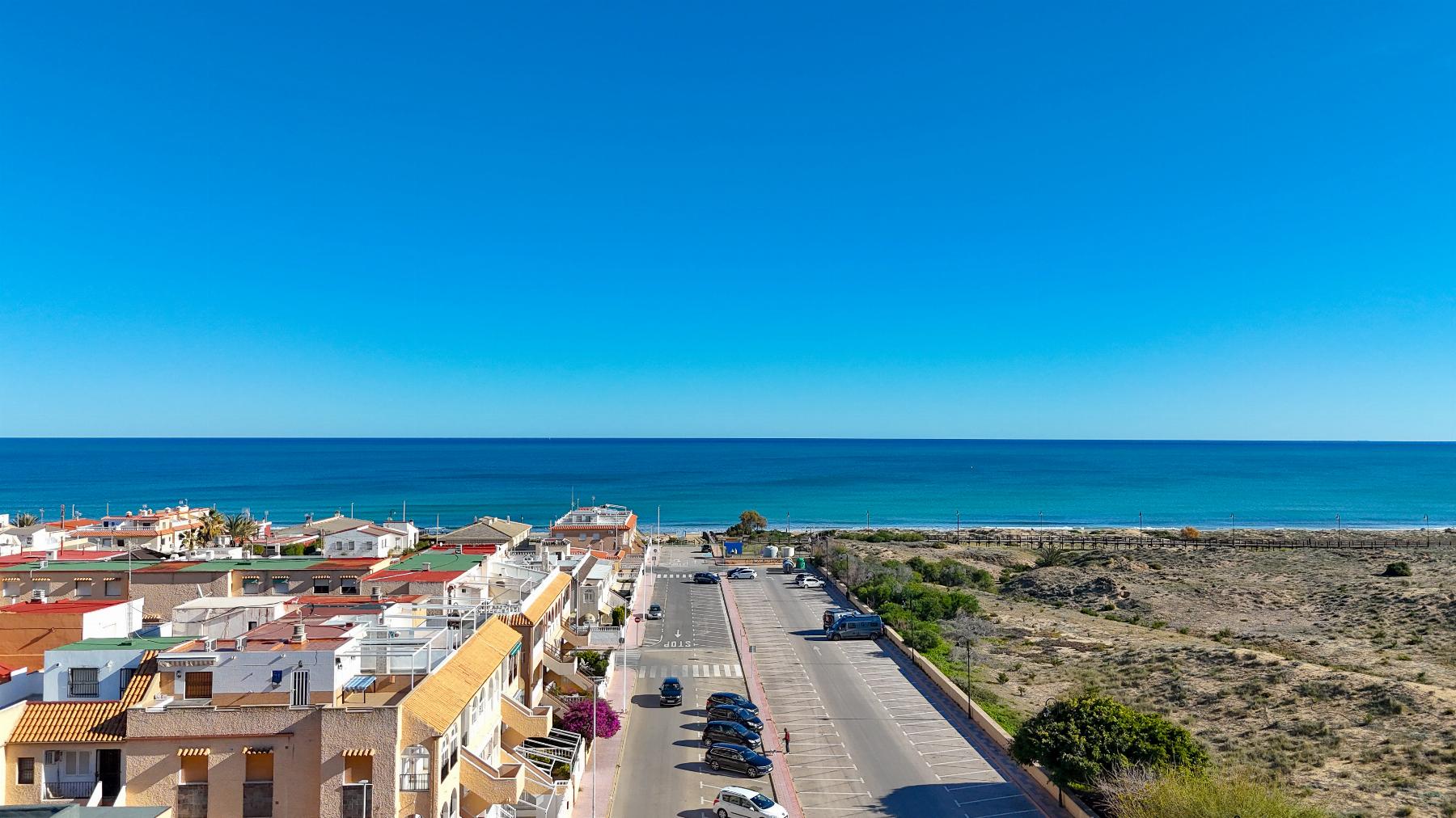 3-Bedroom Bungalow in Los Europeos, Torrevieja - Image 29