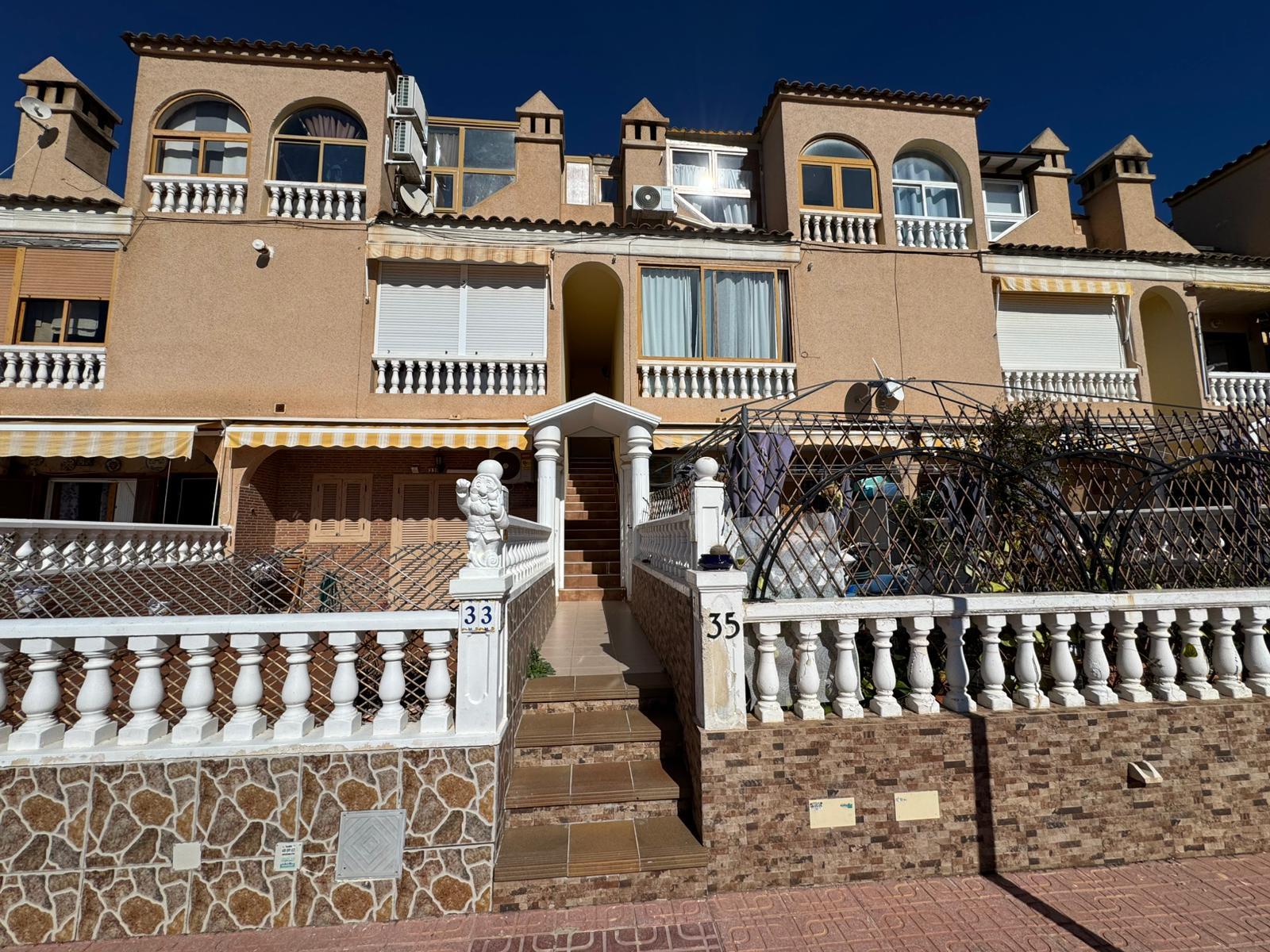Bungalow de 2 Chambres à Los Balcones - Los Altos del Edén, Torrevieja - Image 2