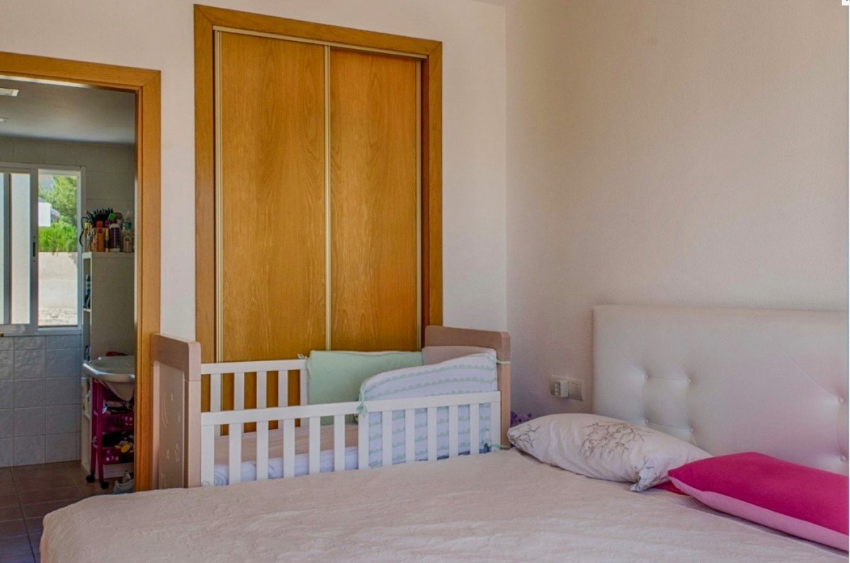 4-Bedroom Detached House in La Nucia | Sunny Casas - Cos... - Image 12