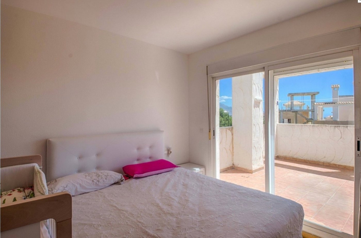 4-Bedroom Detached House in La Nucia | Sunny Casas - Cos... - Image 14