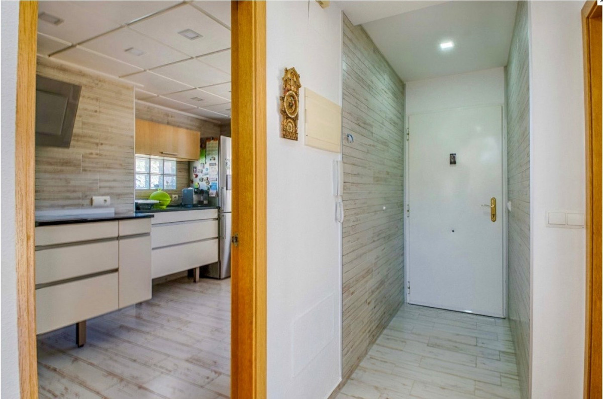 4-Bedroom Detached House in La Nucia | Sunny Casas - Cos... - Image 15