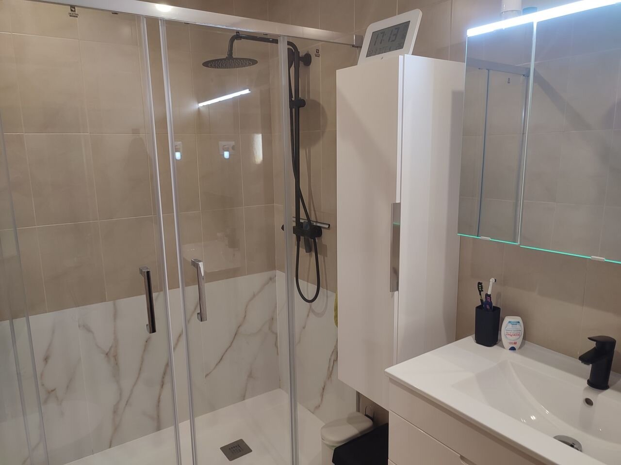 2-Bedroom Apartment in Sucina - Image 15