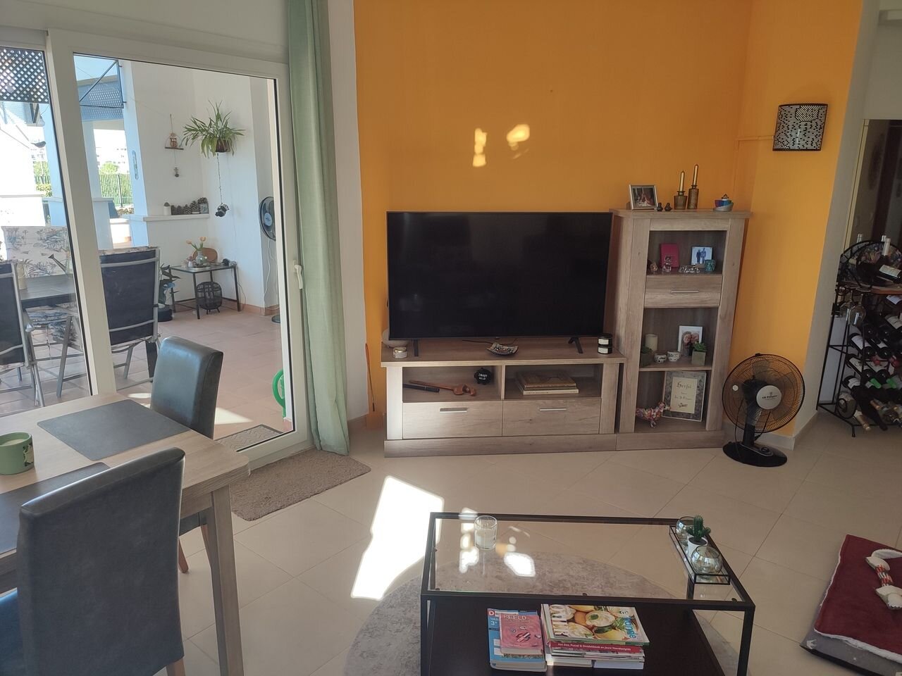 2-Bedroom Apartment in Sucina - Image 6