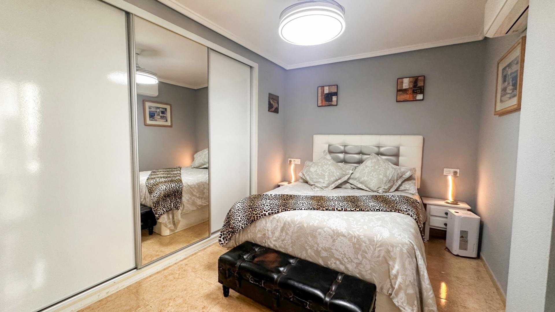 3-Bedroom Apartment in Centro, Torrevieja - Image 7