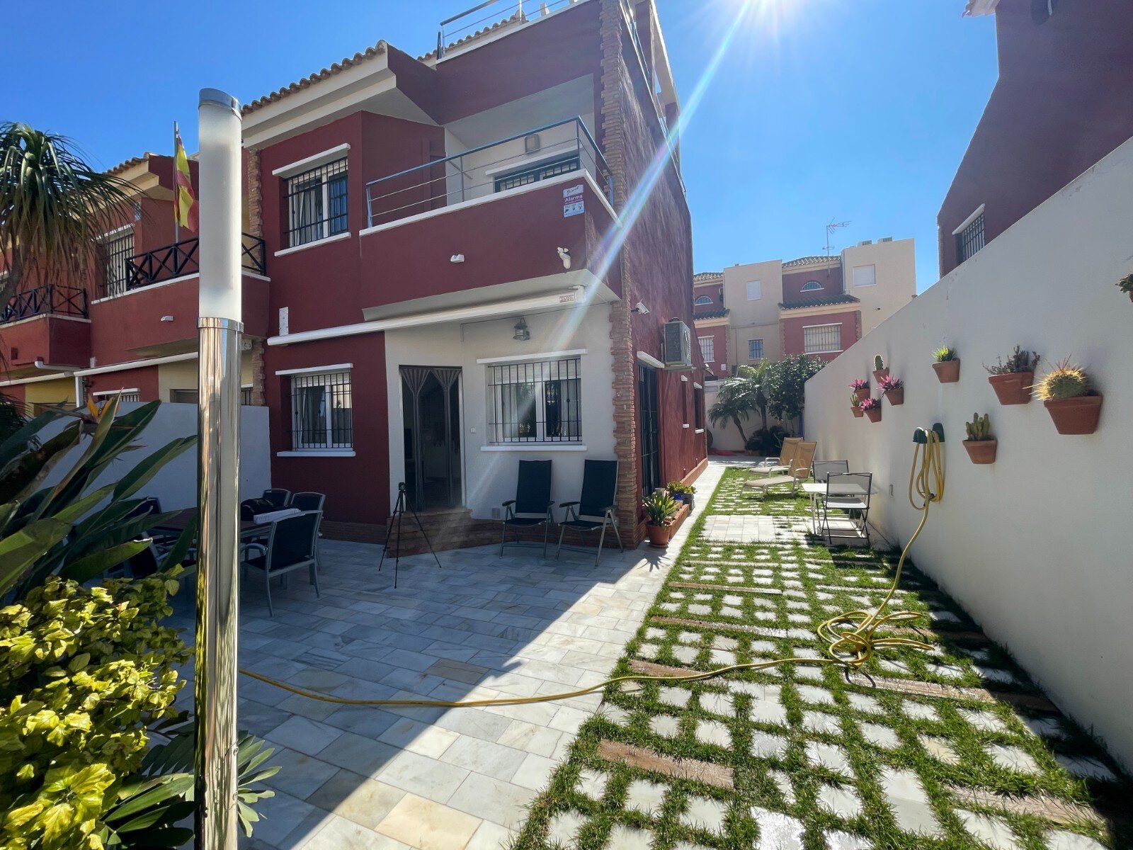 4-Bedroom House in Pilar de la Horadada - Image 1