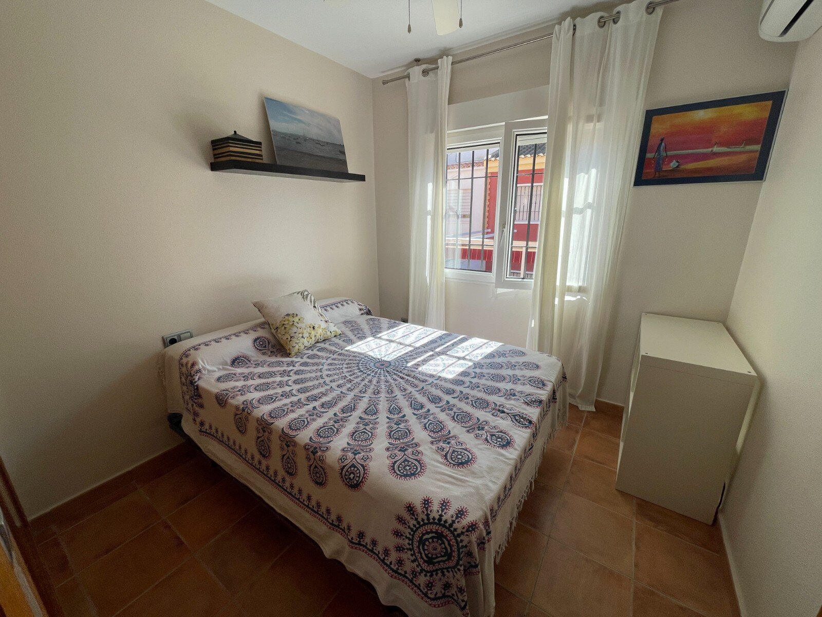 4-Bedroom House in Pilar de la Horadada - Image 17