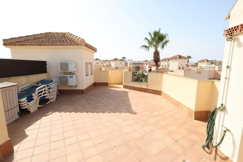 Bungalow met 2 Slaapkamers in Los Balcones - Los Altos del Edén, Torrevieja - Image 21