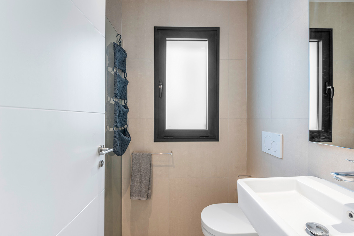 4-Bedroom Detached House in Ciudad Quesada, Rojales | Sun... - Image 11