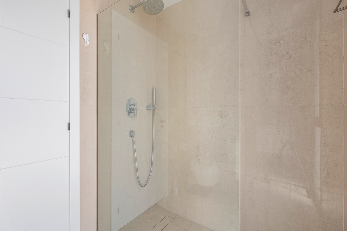 4-Bedroom Detached House in Ciudad Quesada, Rojales | Sun... - Image 16