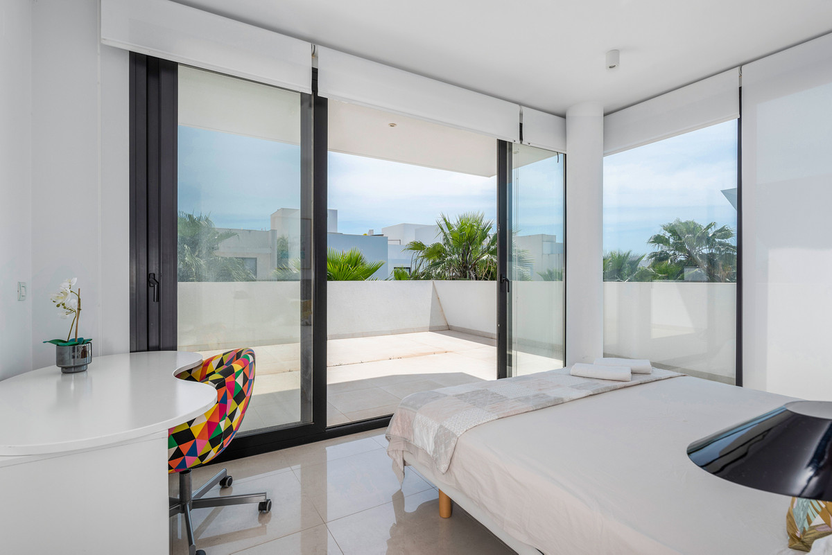 4-Bedroom Detached House in Ciudad Quesada, Rojales | Sun... - Image 18