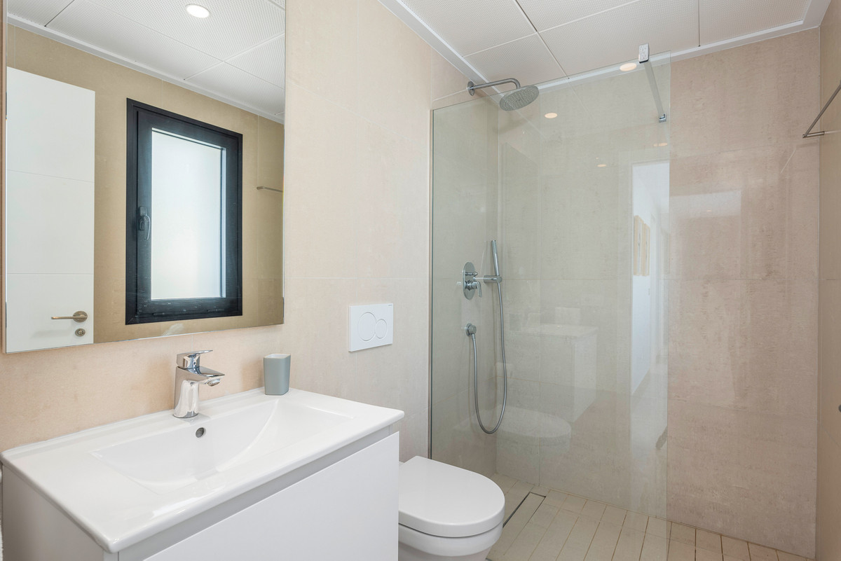 4-Bedroom Detached House in Ciudad Quesada, Rojales | Sun... - Image 19