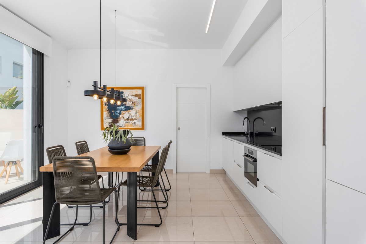 4-Bedroom Detached House in Ciudad Quesada, Rojales | Sun... - Image 7