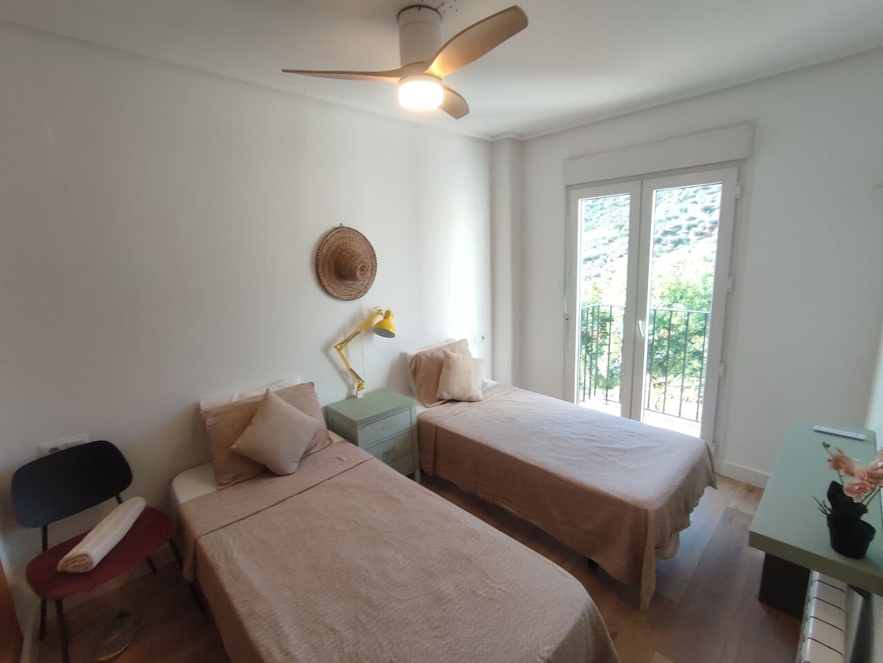 2-Bedroom Apartment in Sucina, Sucina - Image 18